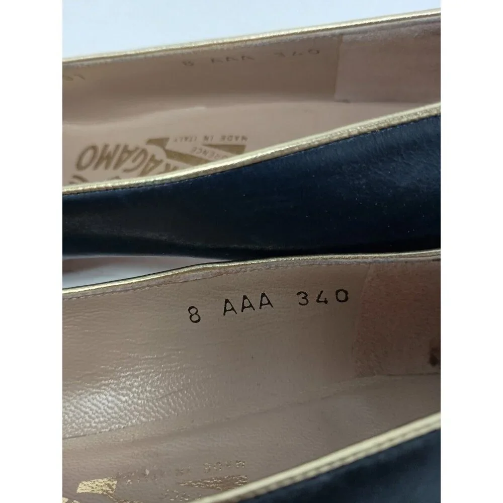 VTG Salvatore Ferragamo Womens Heels Sz 8 Navy Blue Leather Classic Pumps Shoes - Picture 4 of 11